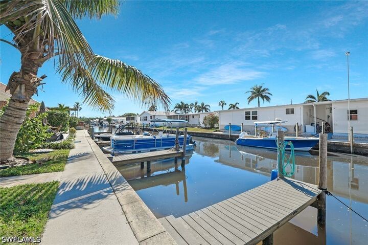 Property Photo: 2710 Arbutus Street B1 FL 34112