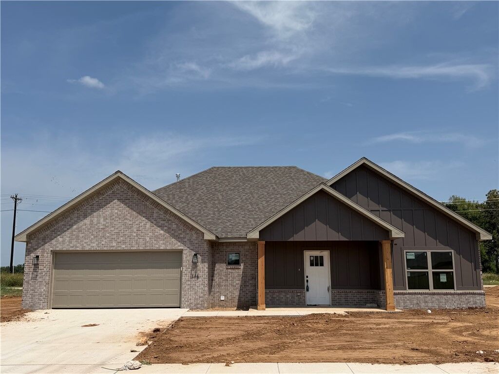 Property Photo: 116 W Gilpin Street AR 72730