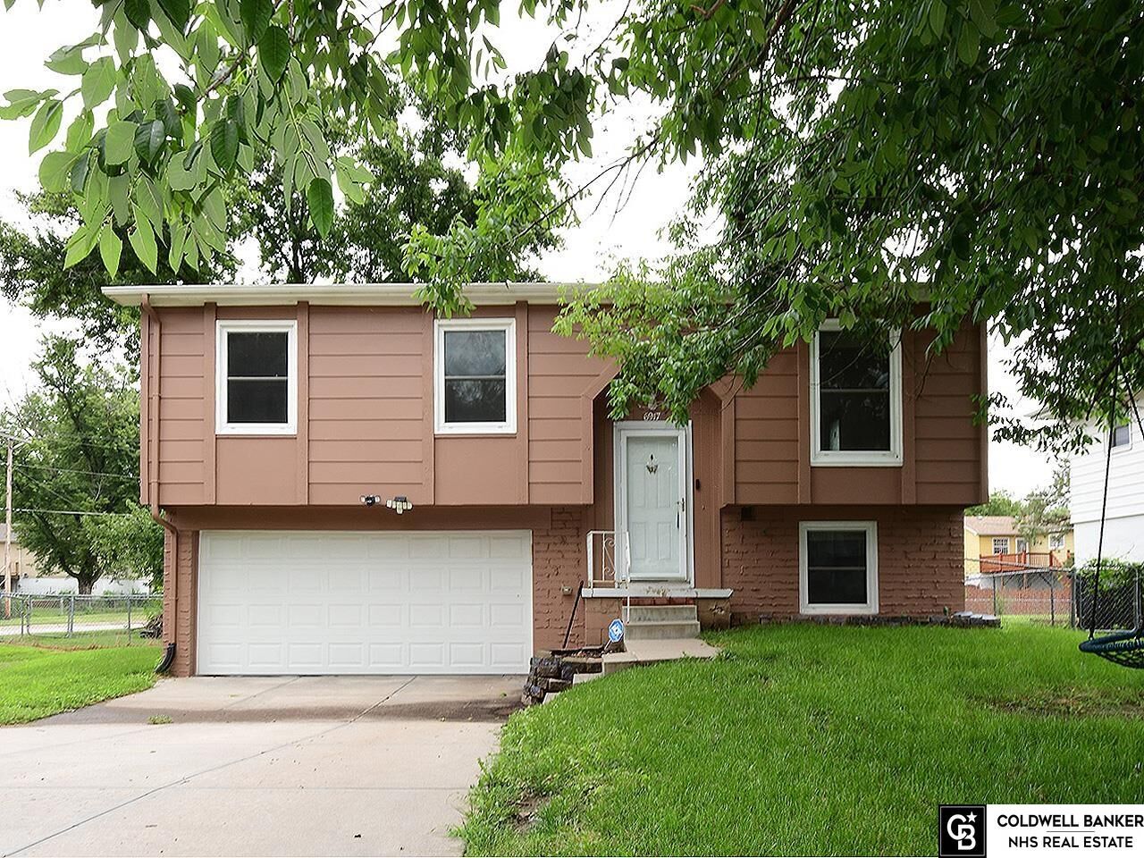 Property Photo:  6917 N 65th Avenue  NE 68152 