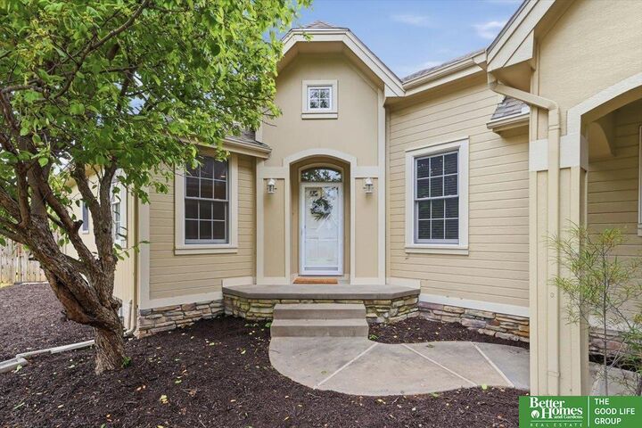 Property Photo:  9816 S 28th Avenue Circle  NE 68123 