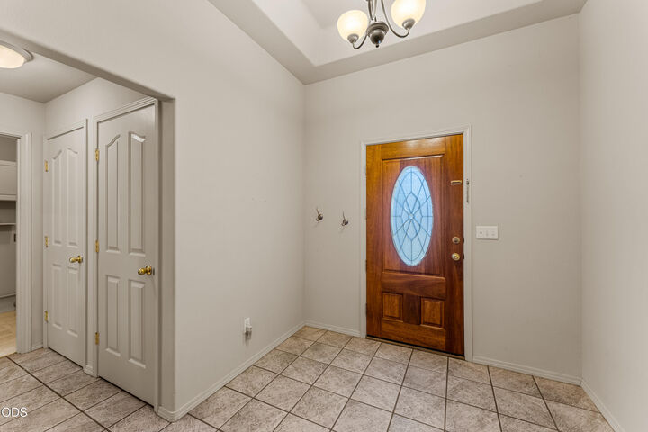 Property Photo:  1222 Greentree Way  OR 97502 