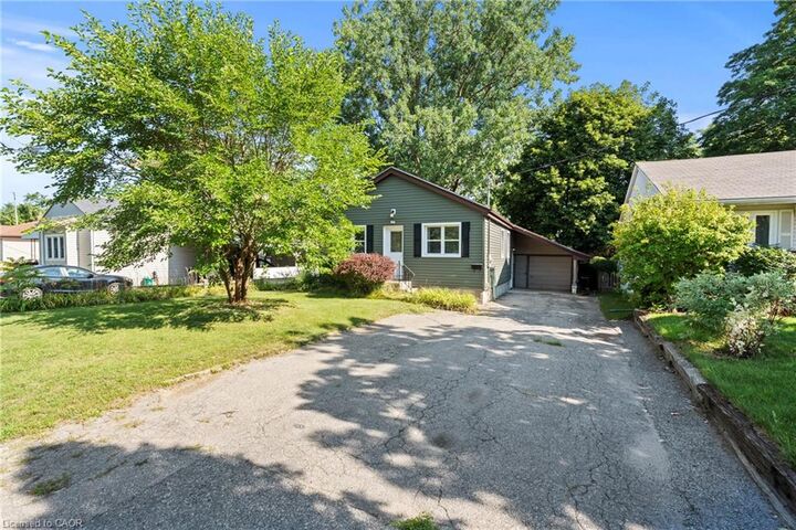 Property Photo:  123 Morton Avenue  ON N3R 2N9 