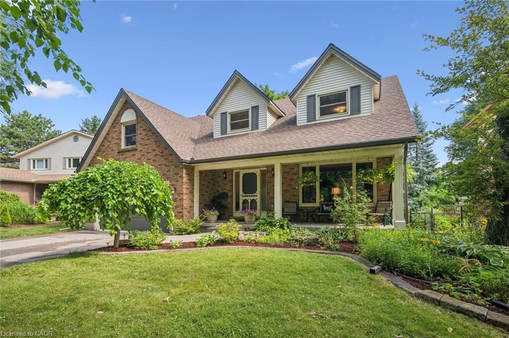 Property Photo: 119 Sandy Ridge Place ON N2T 1C5