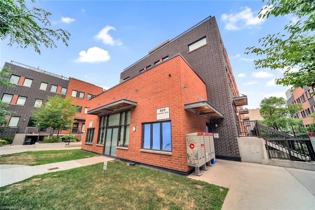 Property Photo:  869 Wilson Avenue 29  ON M3K 0A4 