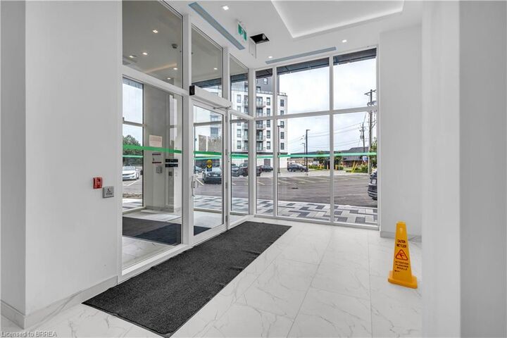 Property Photo: 33 Erie Avenue 1612 ON N3S 0K7
