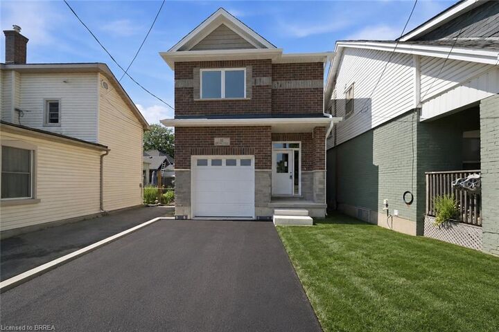11 Ontario Street — photo 1