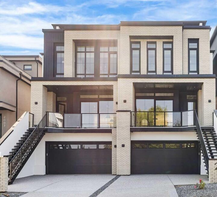 Property Photo: 2009 28 Avenue SW AB T2T 1K4