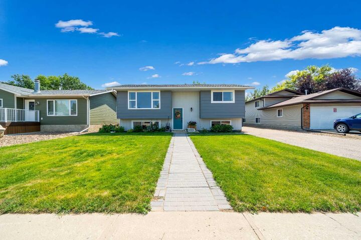 Property Photo: 109 Centennial Park Crescent E AB T0K 0G0