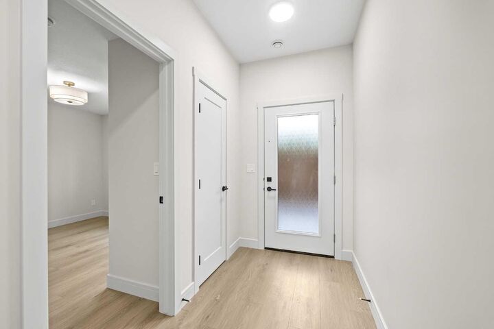 Property Photo: 67 Panatella Square NW 302 AB T3K 2S7