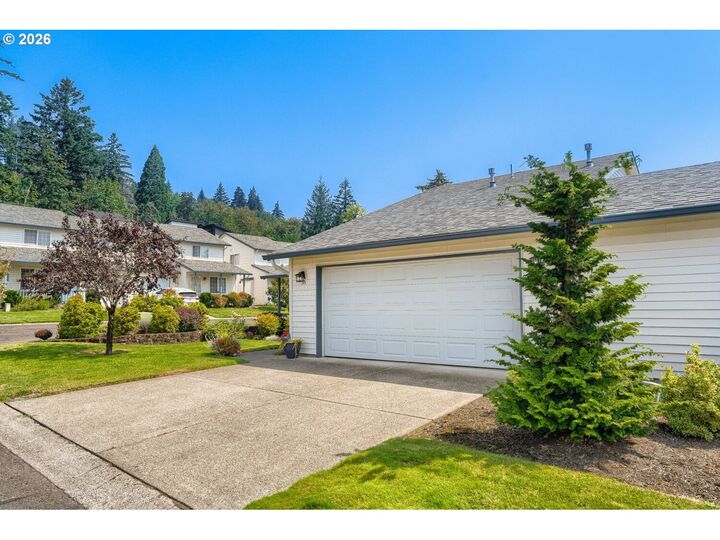 Property Photo: 1660 N 18th St 35 WA 98671