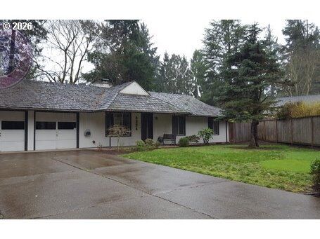 Property Photo: 6354 Hiawatha Ct OR 97035