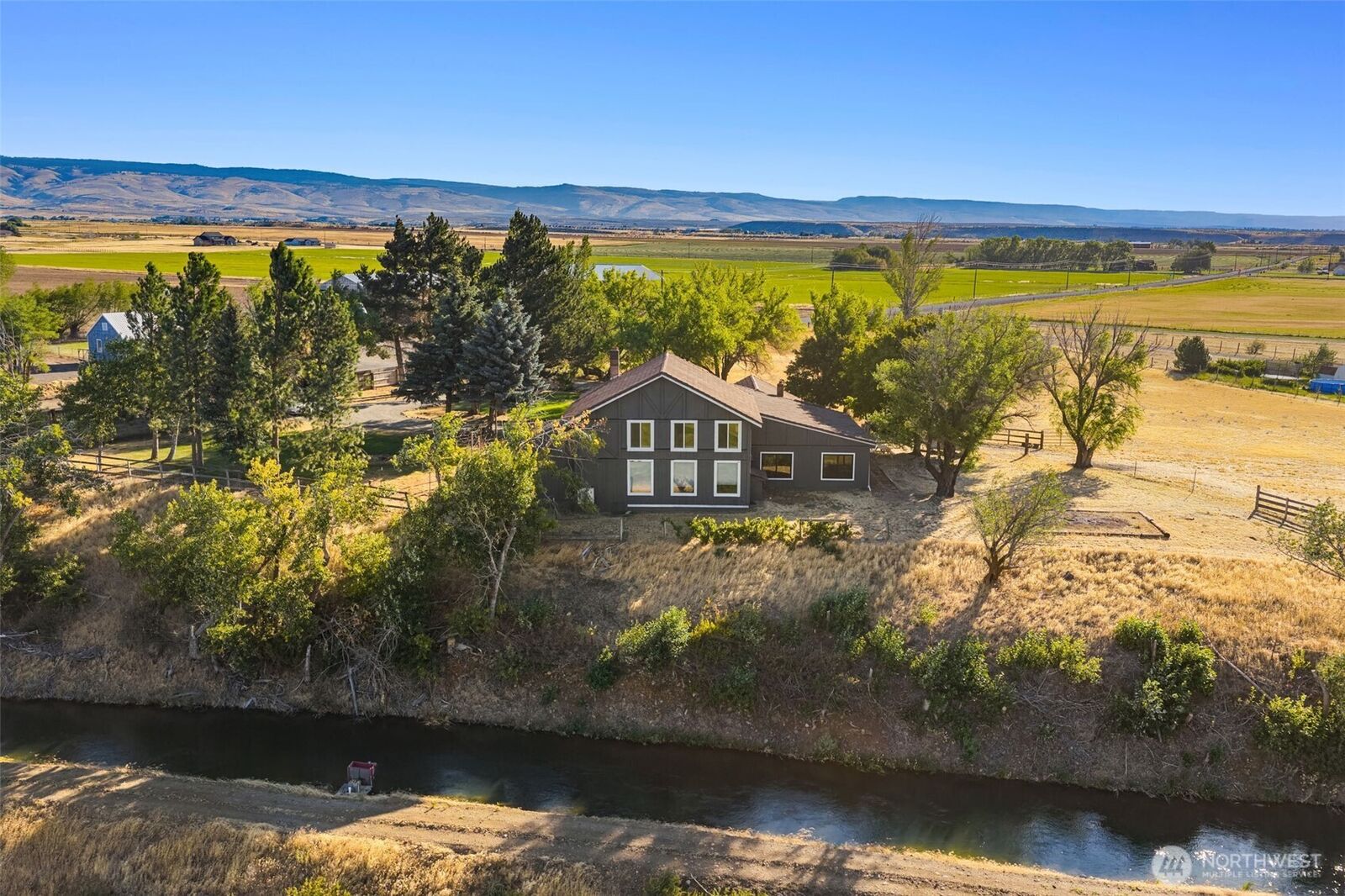 Property Photo:  620  Clarke Rd  WA 98926 