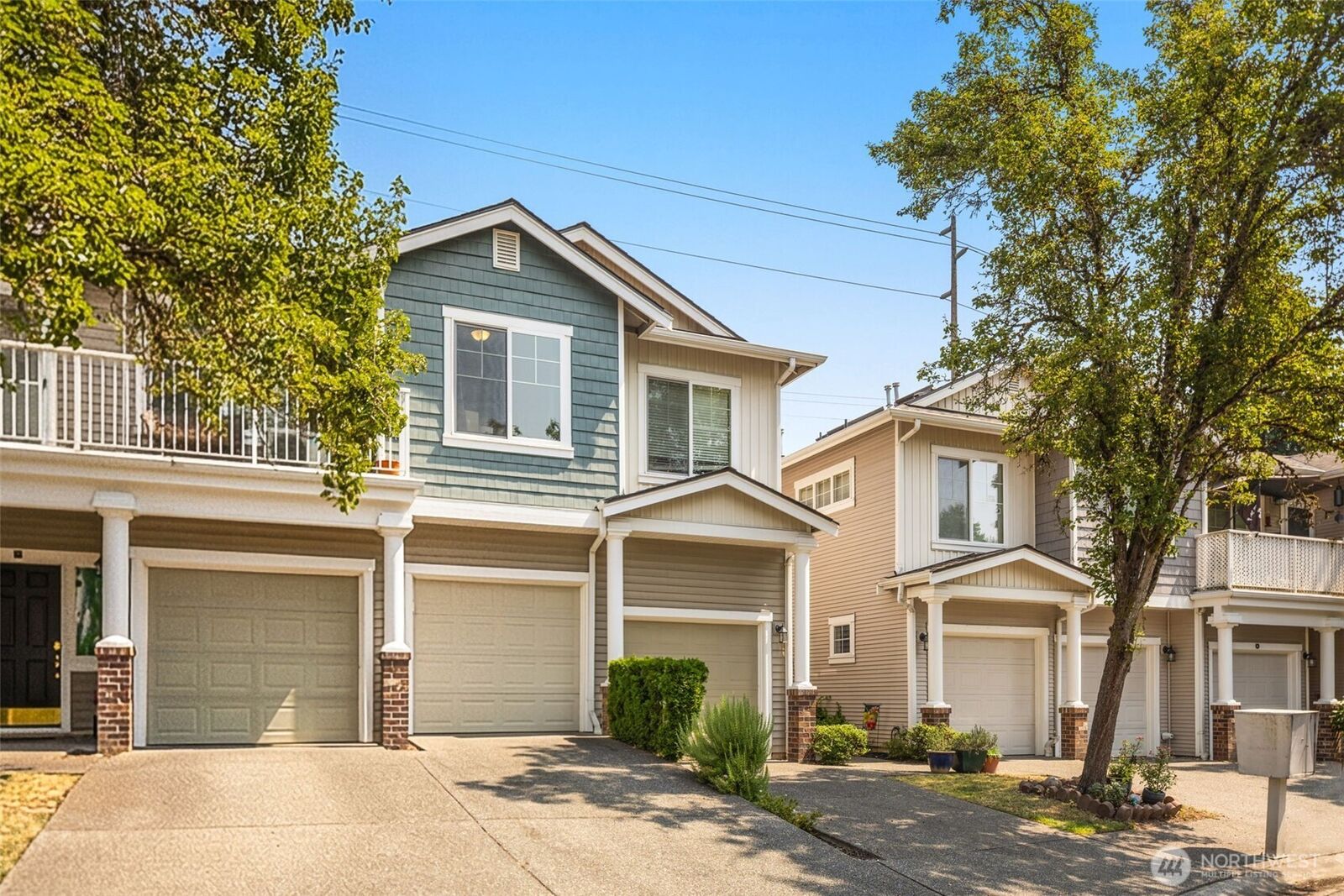 Property Photo:  5100  Talbot Place S D  WA 98055 