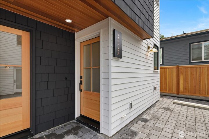 Property Photo:  3638  Greenwood Avenue N A  WA 98103 