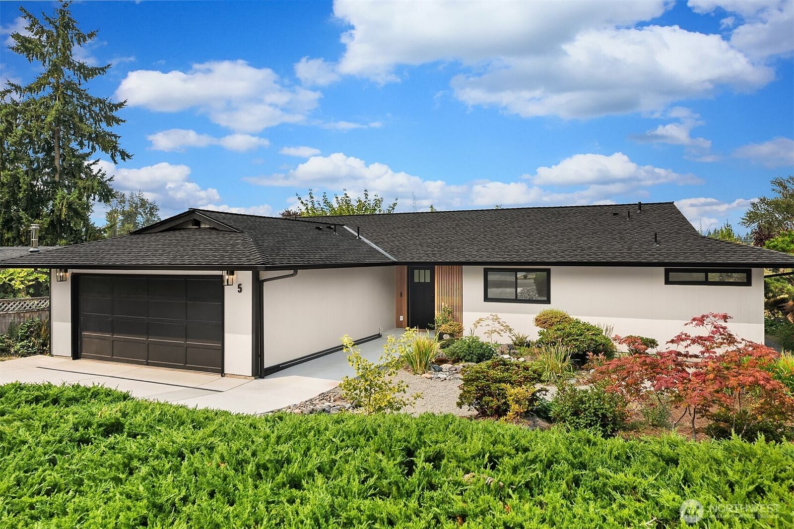 Property Photo:  5  151st Place SE  WA 98007 