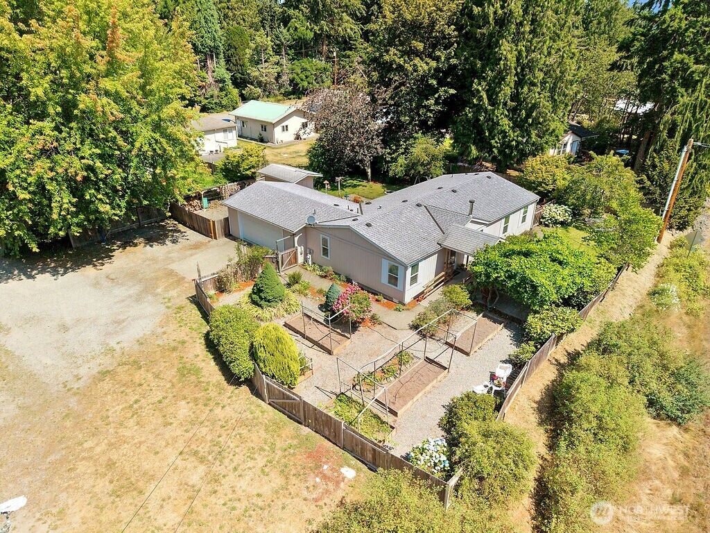 Property Photo:  56  7th Avenue  WA 98339 