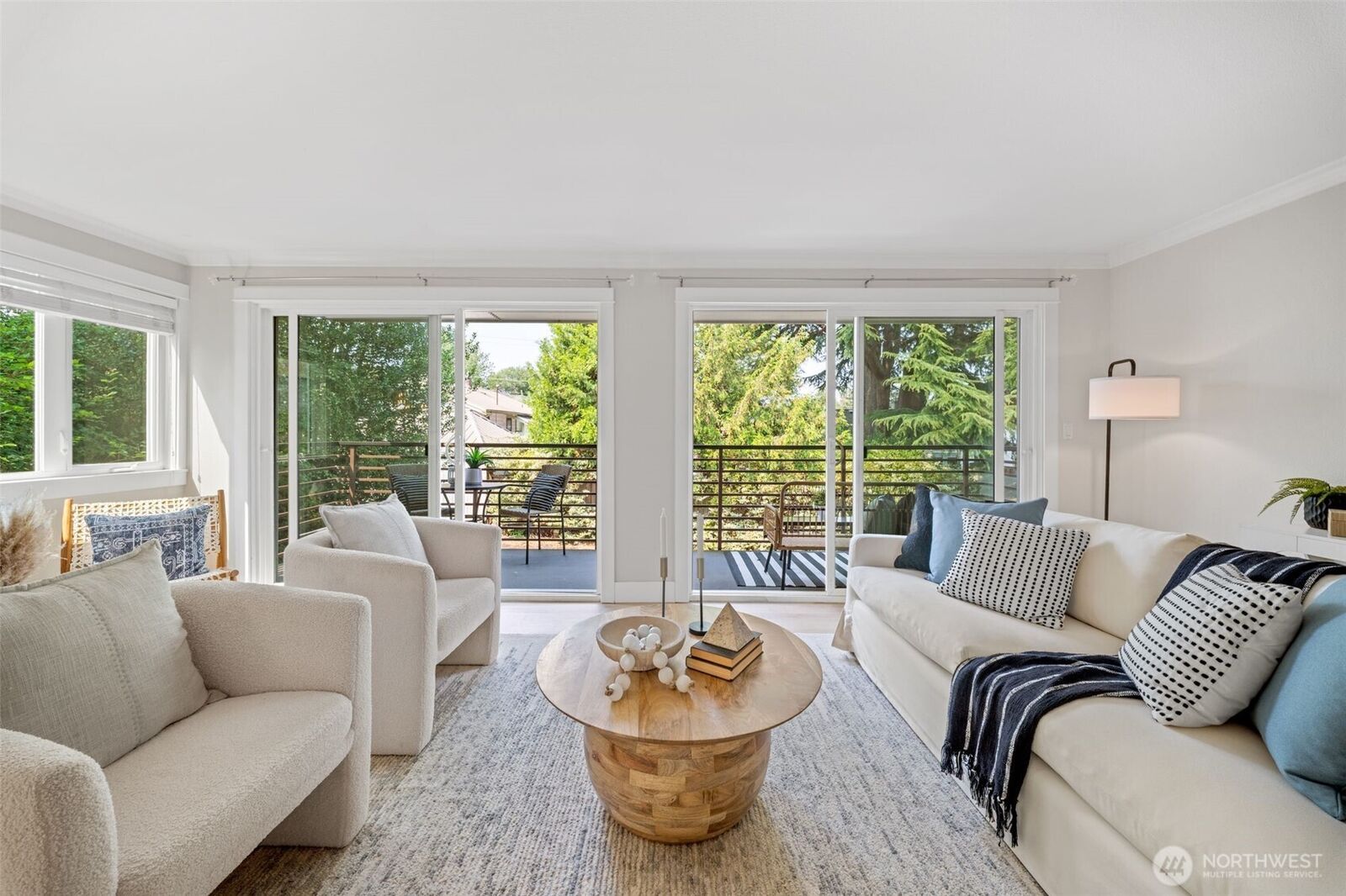 Property Photo: 2830 NW 56th Street 306 WA 98107