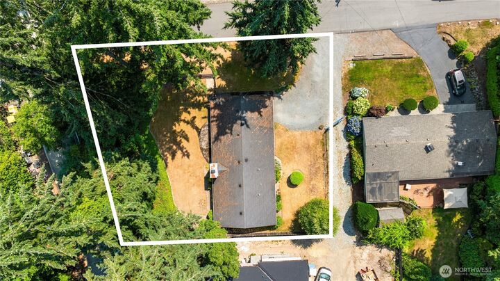 Property Photo:  10466 SE 19th Street  WA 98004 