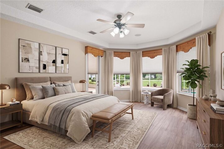 Property Photo: 926 E Triple Crown Loop FL 34442