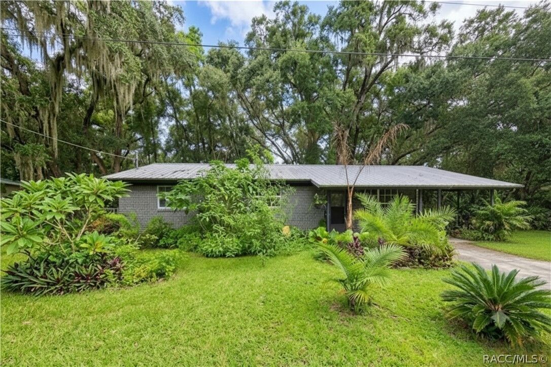 Property Photo:  3751 SE 145th Street  FL 34491 