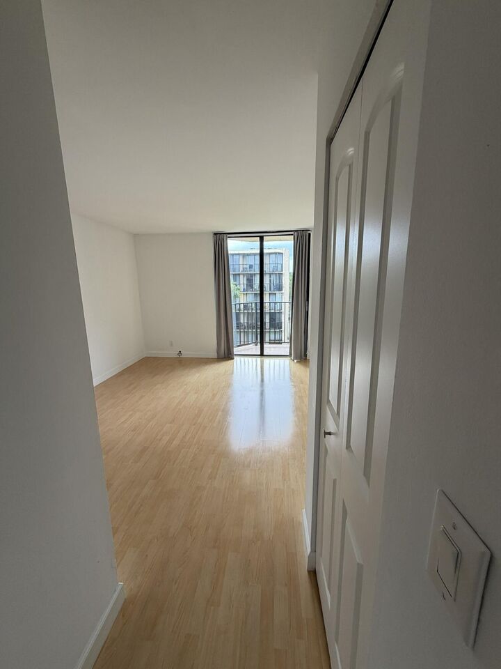 Property Photo: 3590 Blue Lake Drive 405 FL 33064