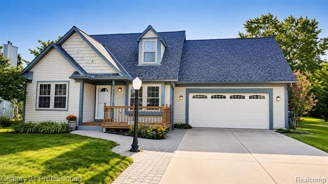 Property Photo: 302 Oxford Lake Drive MI 48371