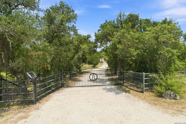 Property Photo:  32838 Stahl Ln  TX 78163 