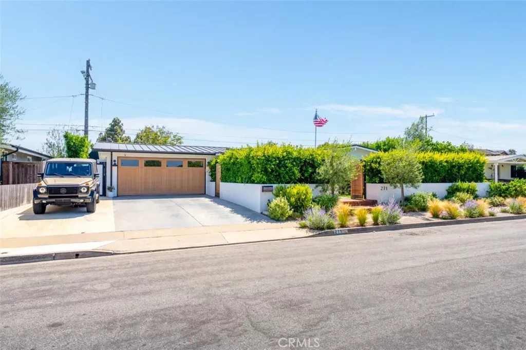 Property Photo: 271 Camellia Lane CA 92627