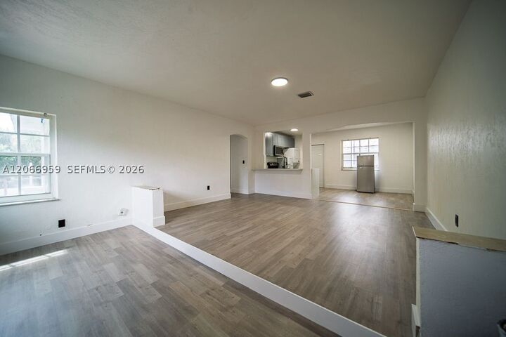 Property Photo:  533-535 NE 67th St  FL 33138 