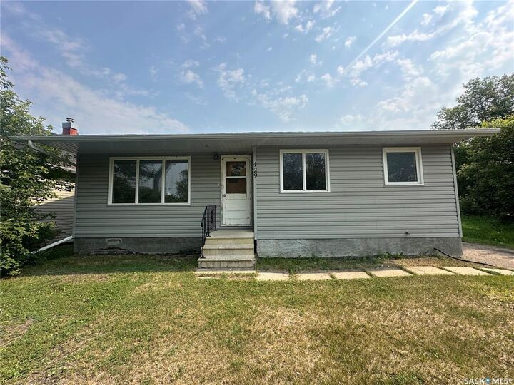 Property Photo: 429 2nd Street SK S0A 1S0