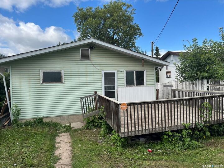 Property Photo: 591 23rd Street E SK S6V 1R1