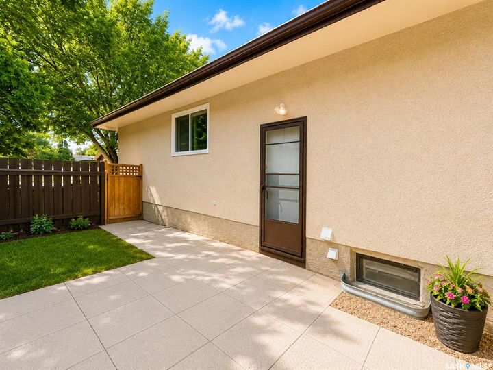 Property Photo: 19 Cooper Crescent SK S4R 4J8