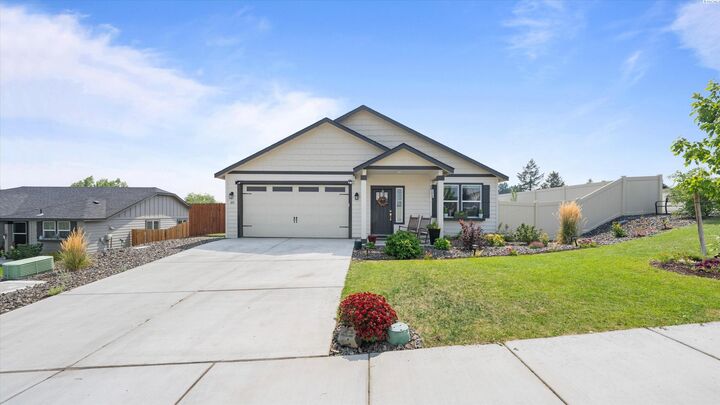 Property Photo: 831 Annajean Ave. WA 99320