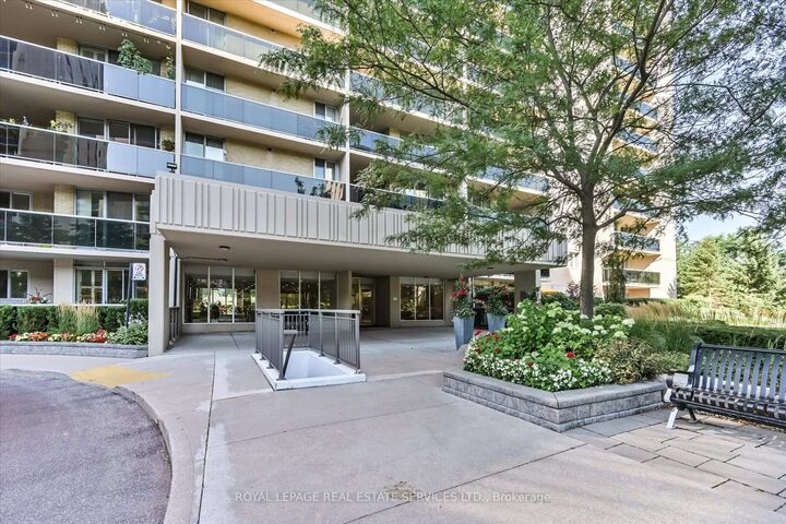 Property Photo:  812 Burnhamthorpe Road 309  ON M9C 4W1 