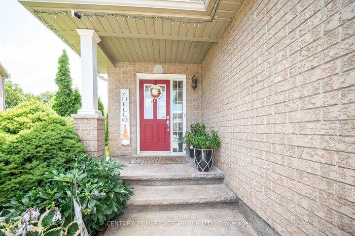 Property Photo:  120 Yates Avenue  ON N1P 0A4 