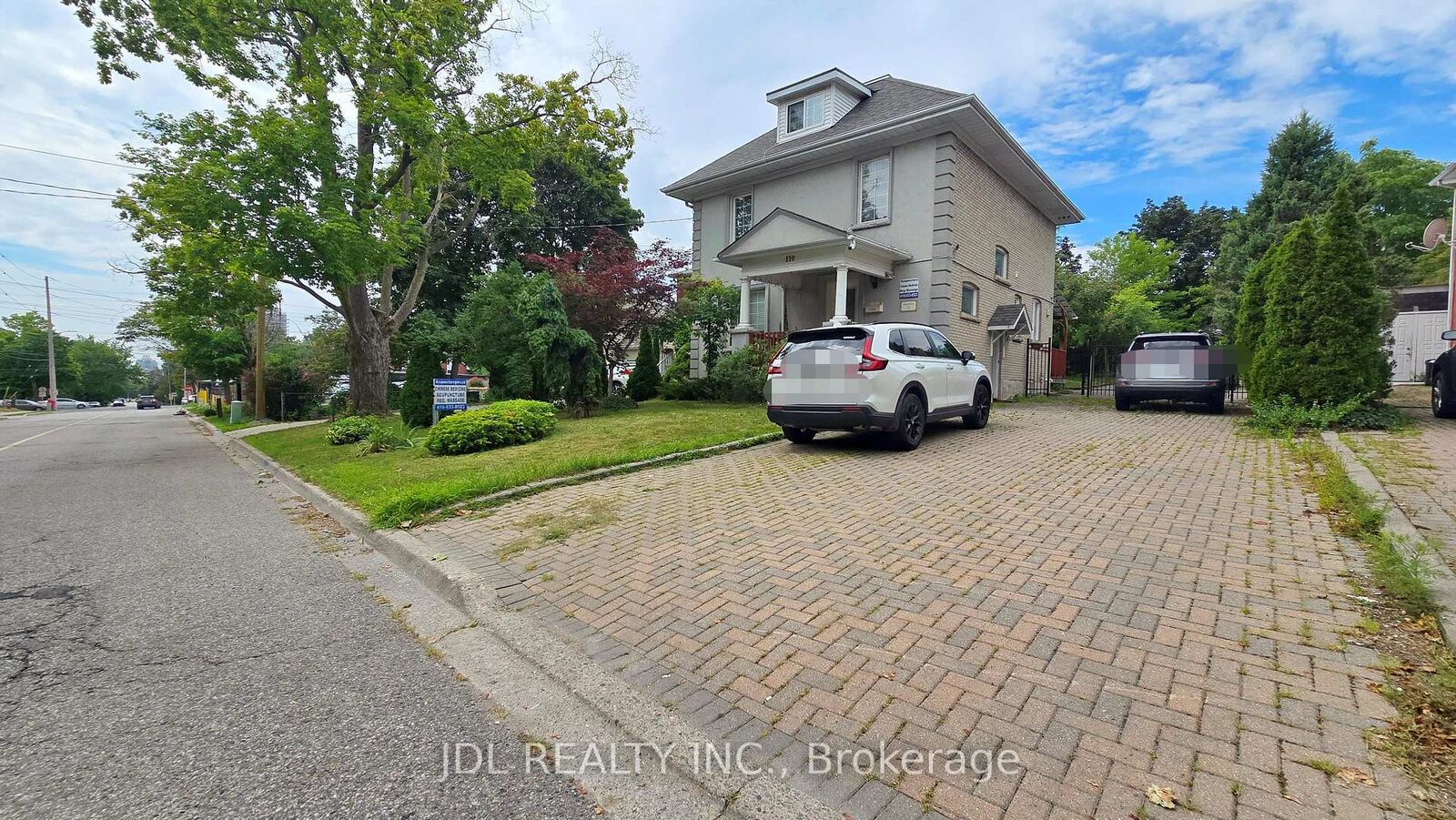 Property Photo: 110 Church Street S Bsmt ON L4C 1W3