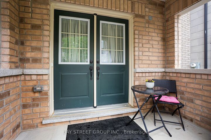 Property Photo: 53 Fruitvale Circle ON L7A 5B9