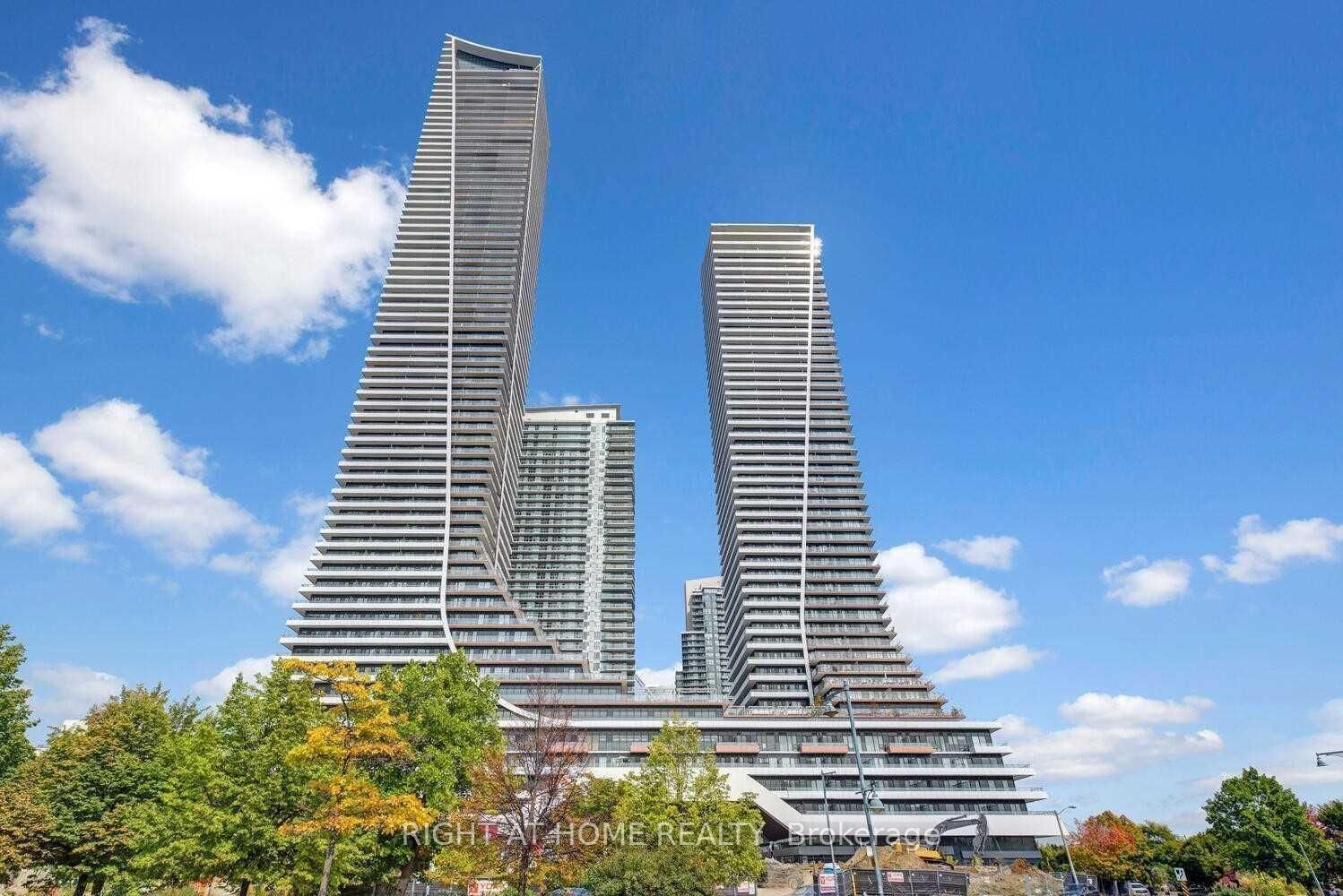 Property Photo: 30 Shore Breeze Dr Drive 5604 ON M8V 0J1