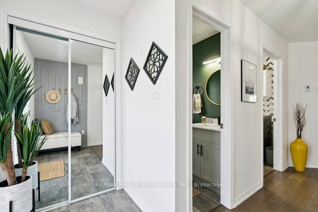 Property Photo:  50 Olympic Gate  ON L9J 0H9 