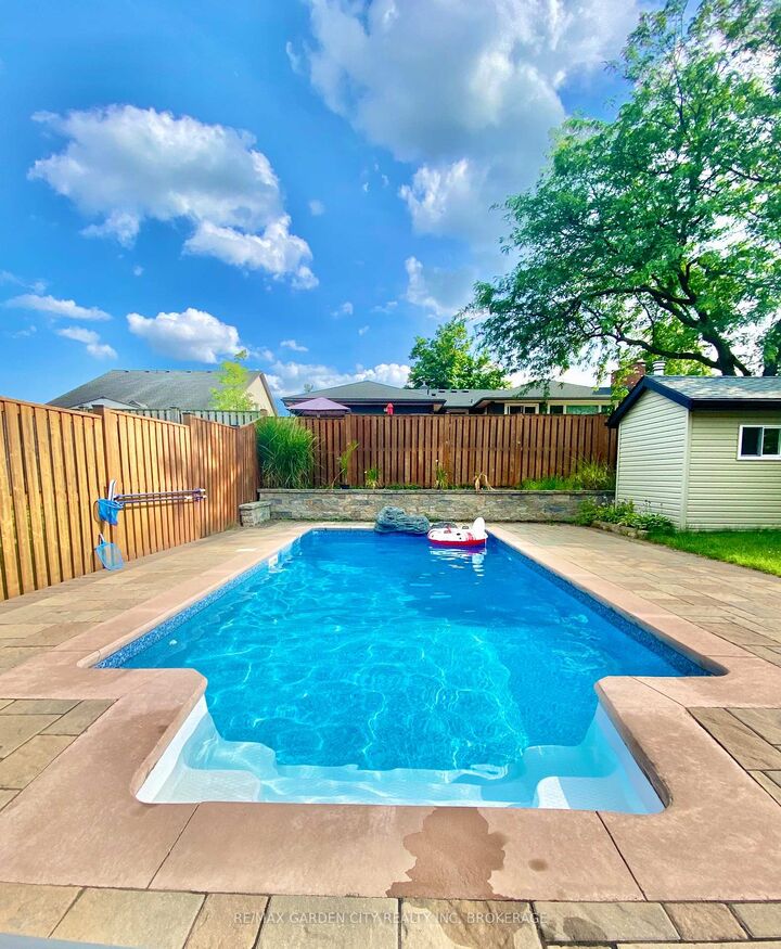 Property Photo: 4022 Bush Crescent ON L3J 0H2