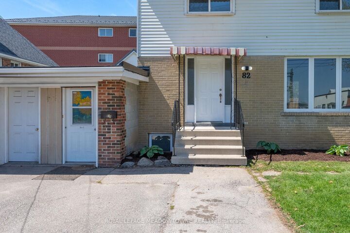 Property Photo: 82 Maple Avenue ON L7G 1X7