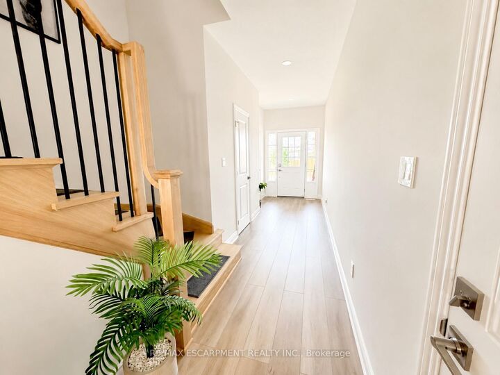 Property Photo: 4 Harmony Way ON L2V 0G9
