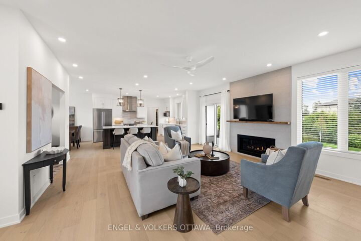Property Photo: 2932 Danbury Way ON K0A 2T0