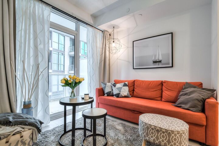 Property Photo: 56 Annie Craig Drive 606 ON M8V 0C8
