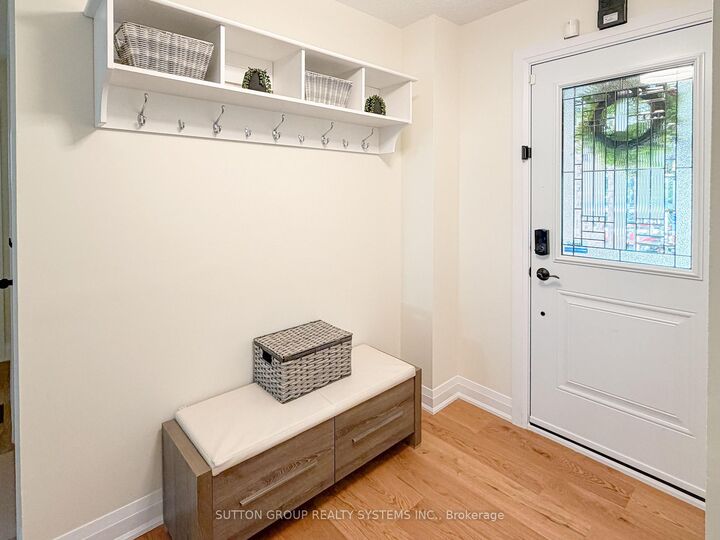 Property Photo: 19 Parkway Place ON L9H 6K3