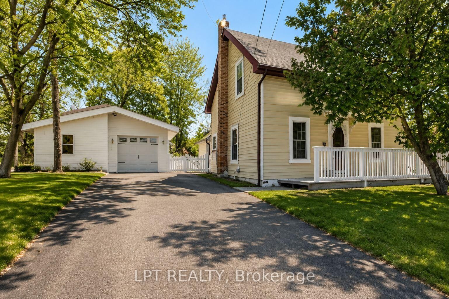 Property Photo: 3472 Monck Road ON K0M 1K0