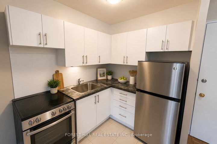Property Photo:  104 Goodwood Park 309  ON M4C 5S9 