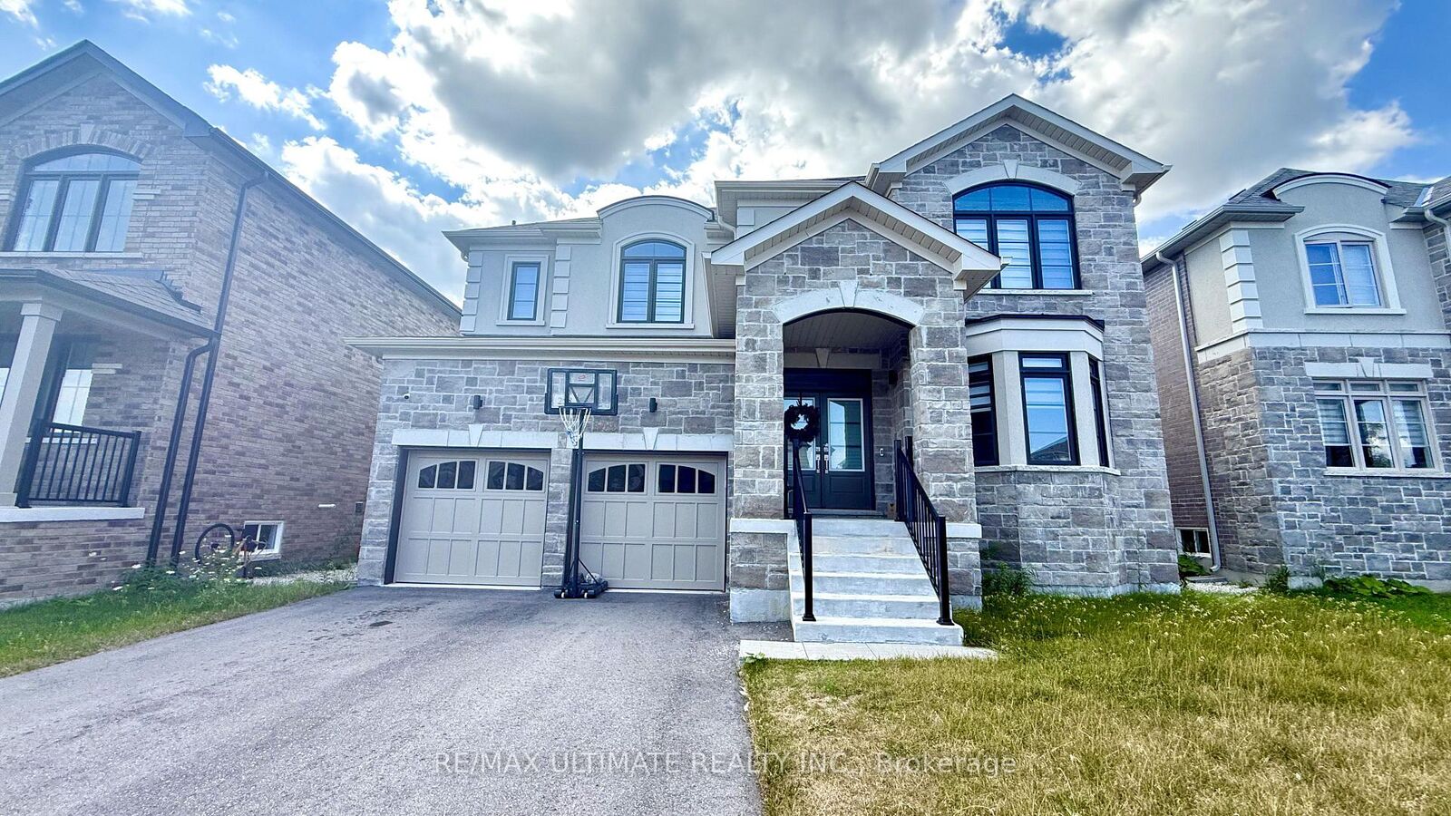 Property Photo:  258 Warden Street  ON L0M 1S0 