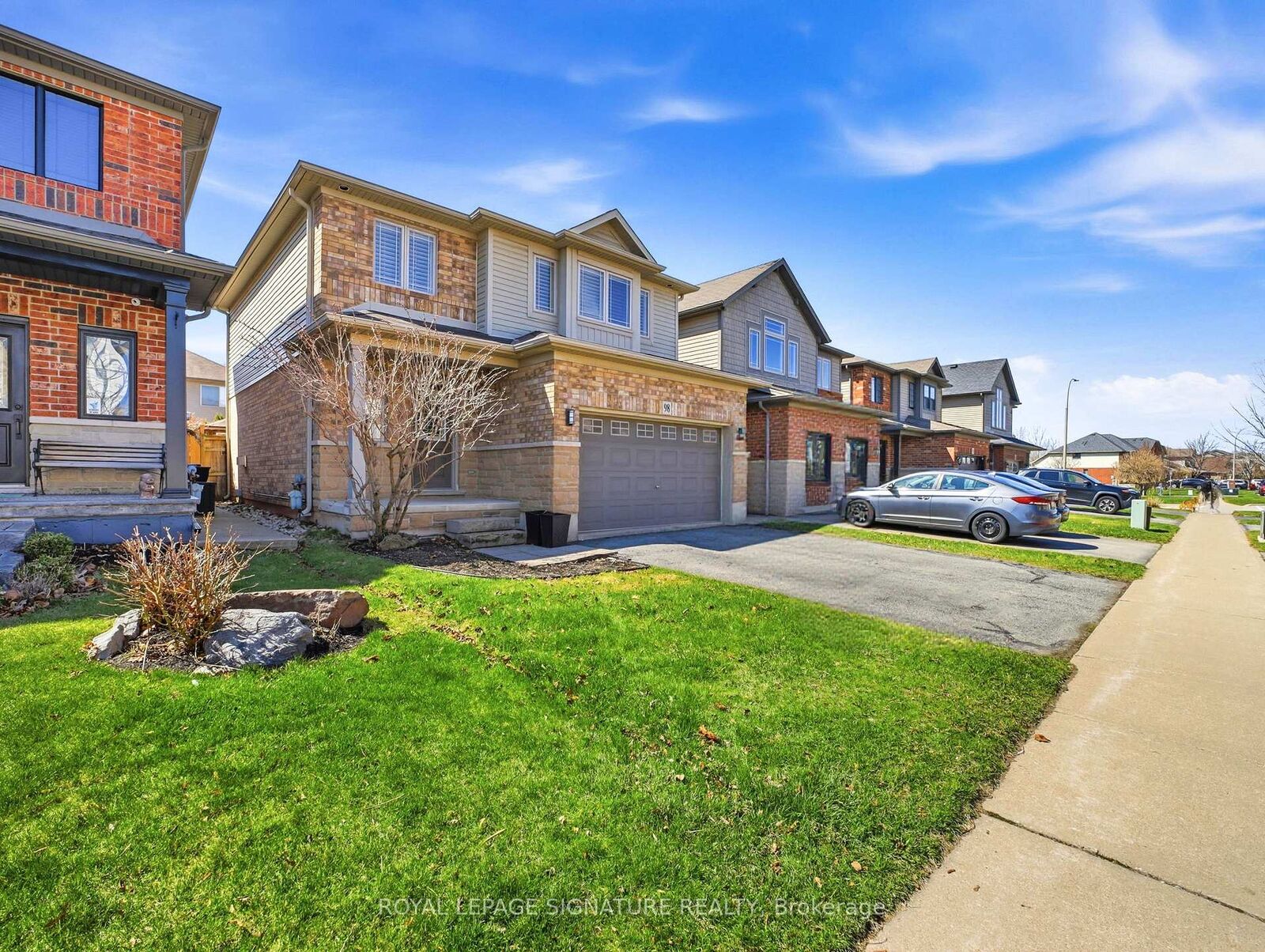 Property Photo: 98 Willow Lane ON L3M 5P7
