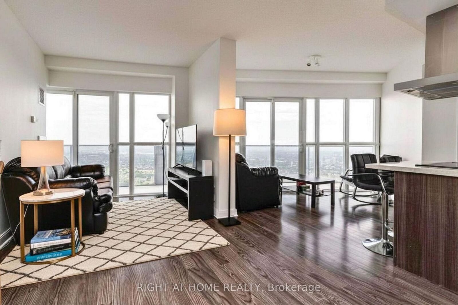 Property Photo: 60 Absolute Avenue 4901 ON L4Z 0A9